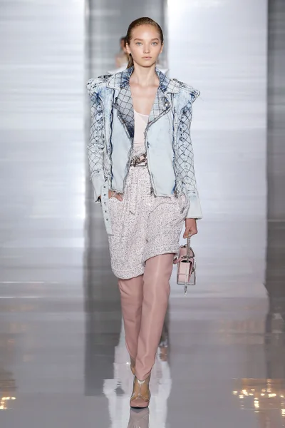 Look 36